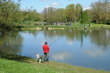 Etang de pêche Ferme du Moulin de Haubert - Brueil-en-Vexin, Ile de France